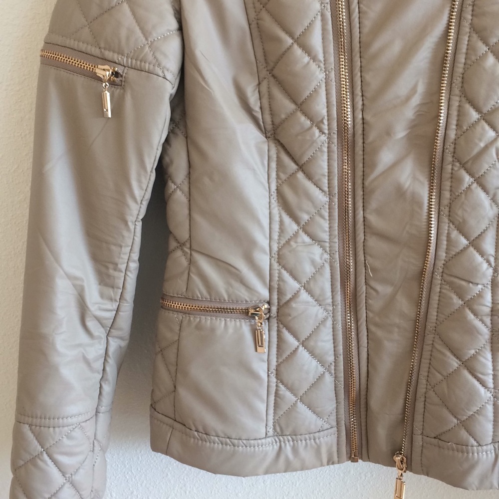 Stylish Jacket - Picture 2 of 5